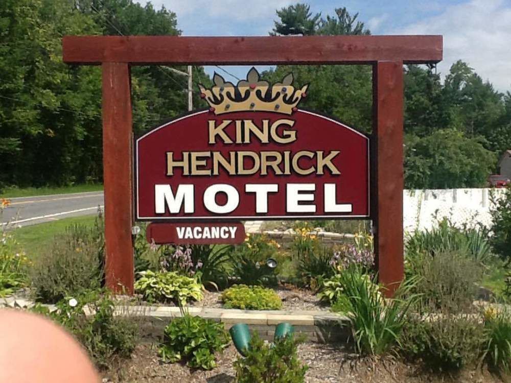 לייק ג'ורג' King Hendrick Motel And Suites מראה חיצוני תמונה