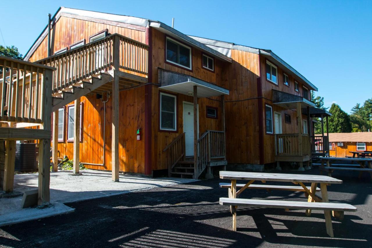לייק ג'ורג' King Hendrick Motel And Suites מראה חיצוני תמונה