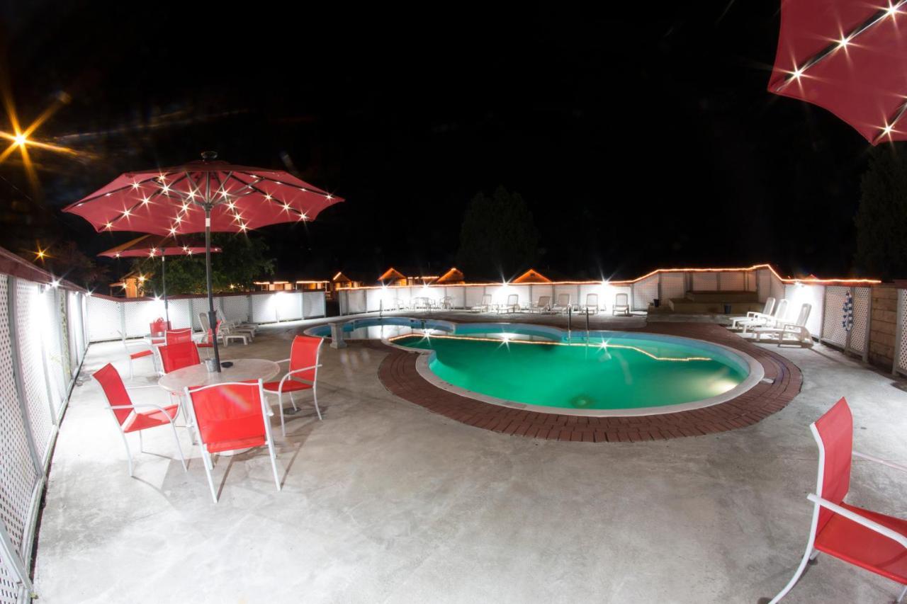 לייק ג'ורג' King Hendrick Motel And Suites מראה חיצוני תמונה