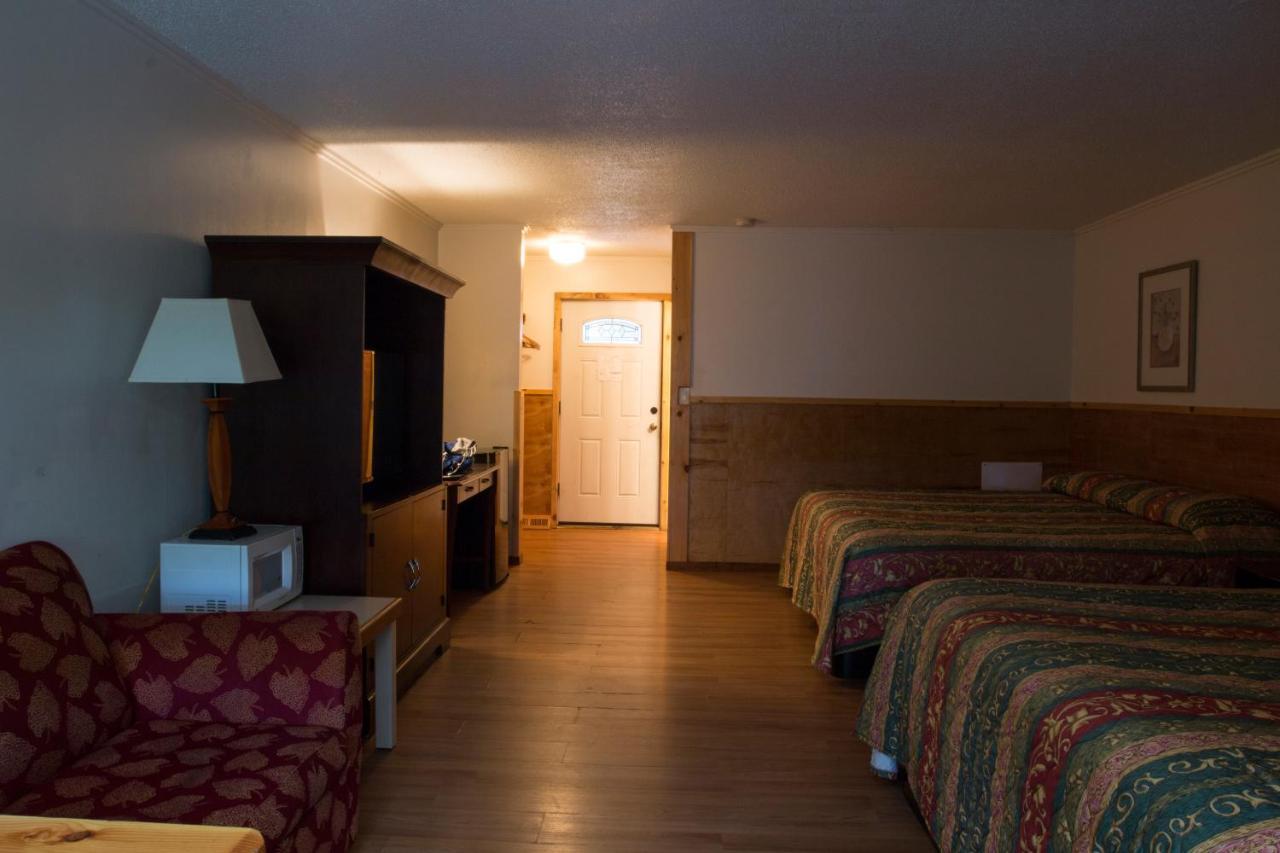 לייק ג'ורג' King Hendrick Motel And Suites מראה חיצוני תמונה